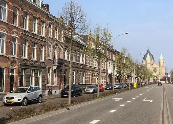 Oda ve Kahvaltı Chez Helene Tweepersoonskamer Maastricht